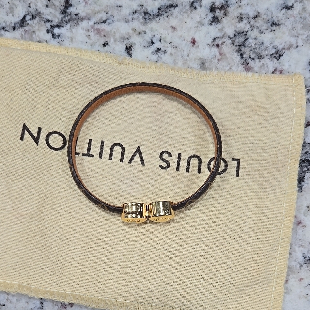 Louis Vuitton Monogram Bracelet - Picture 6 of 8
